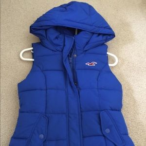 Nwot Blue Puffy Vest From Hollister - image 1